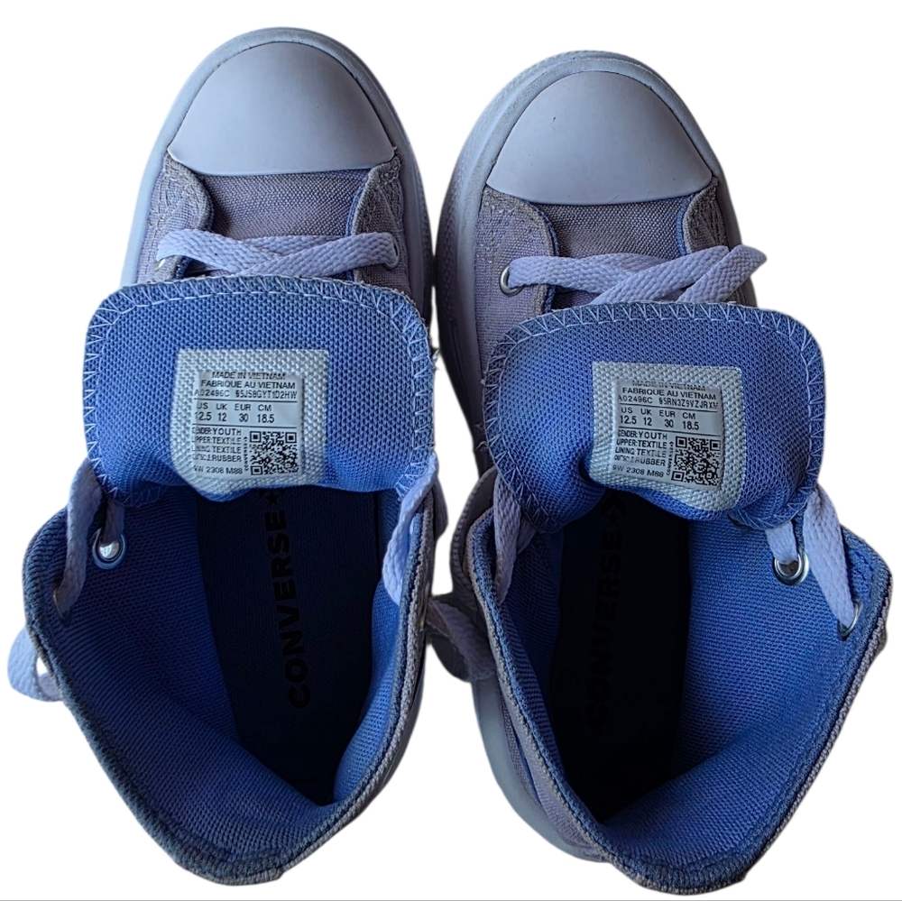Converse High-Top Sneakers in Lavender - Picture 4 of 8
